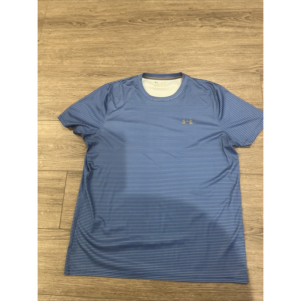 Under Armour Heat Gear Loose Fit Size XL